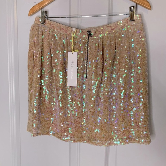 BCBGeneration Tan Sequin Mini Skirt in Size 10 NWT - Picture 2 of 6